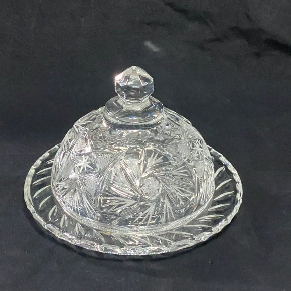 Eleanor American Cut Round Glass Cover Butter/Cheese Dish Pinwheel Fan Stars - Picture 1 of 11